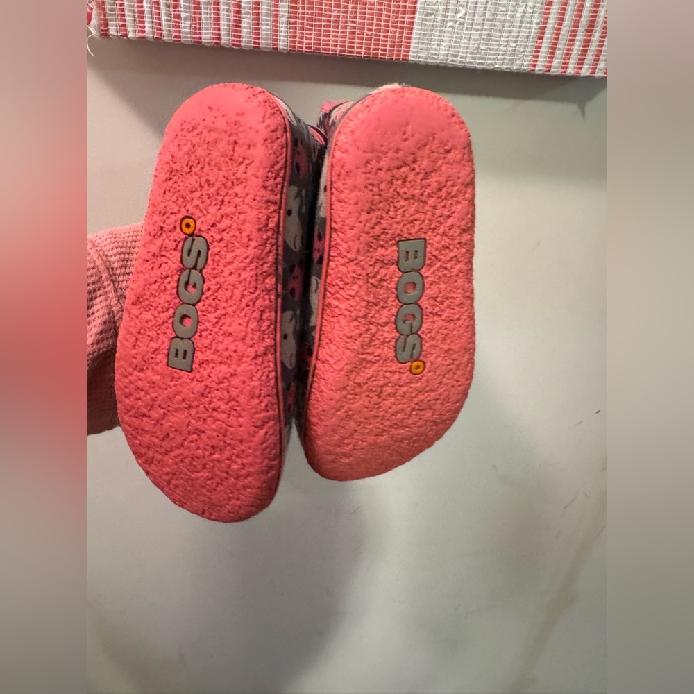 Bogs Size 10 - Picture 2 of 7